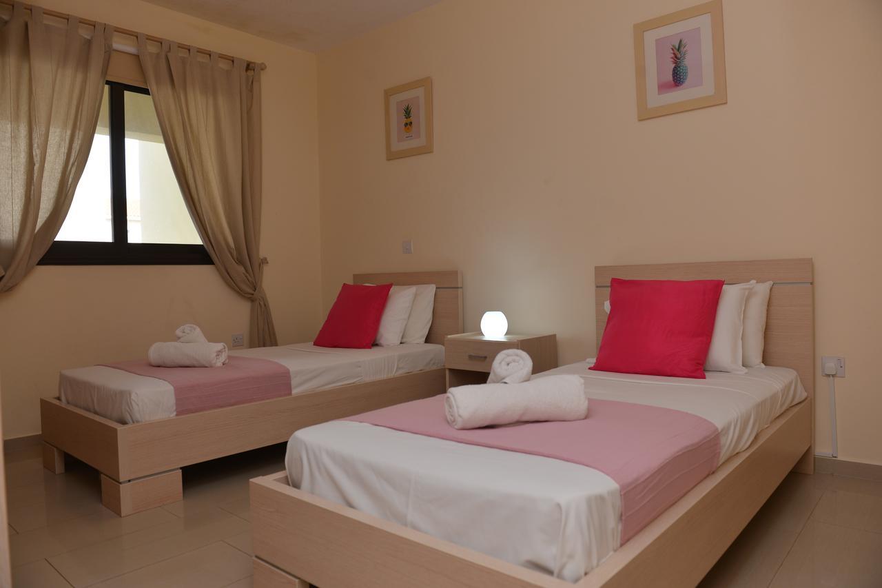 Kyklades Resort & Spa Paralimni Exterior foto